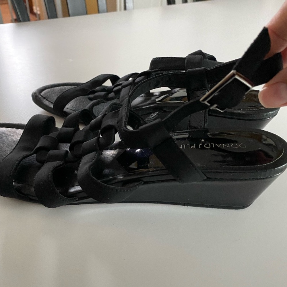 Women’s Donald Pliner Dress Sandals